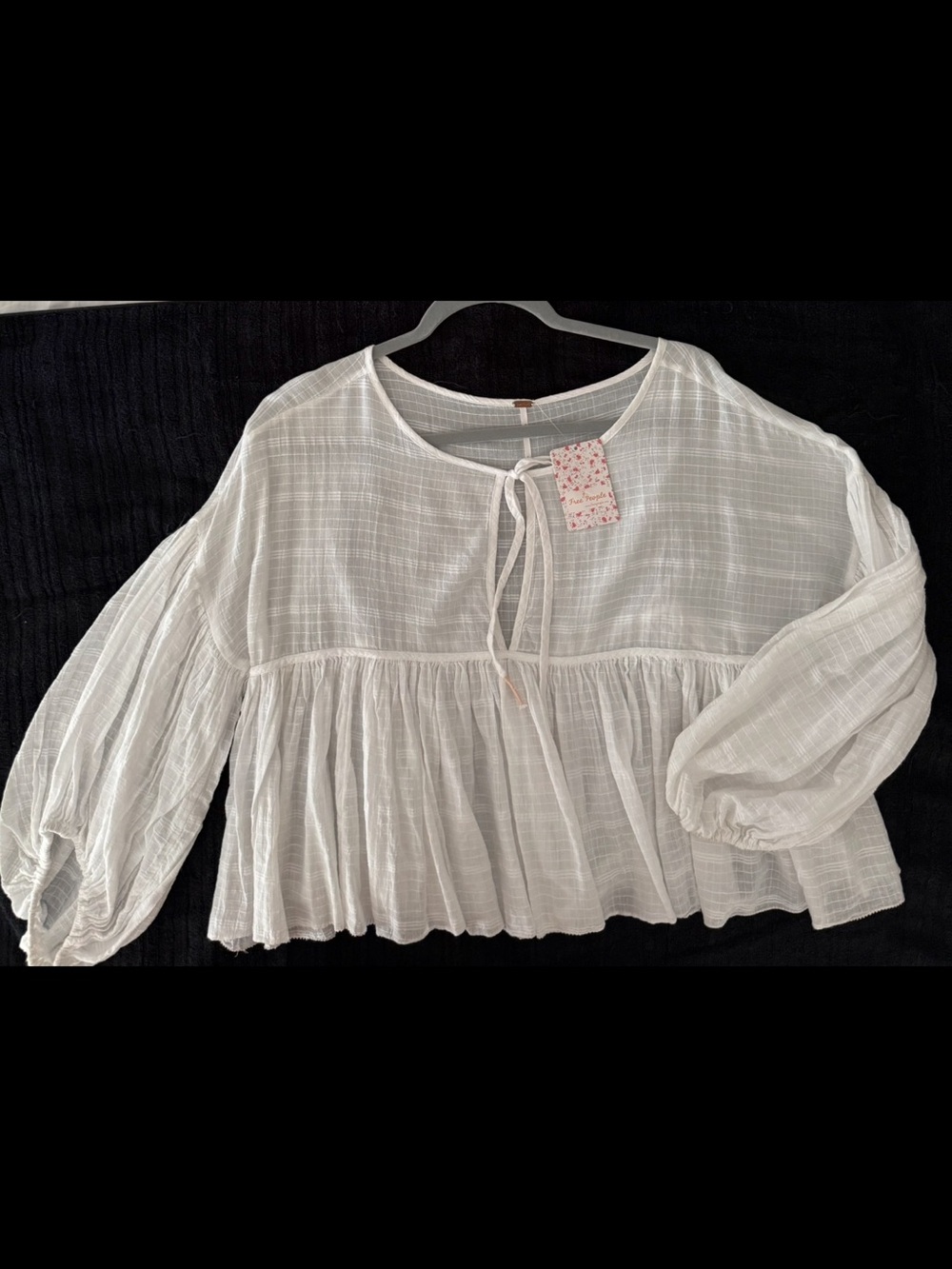 Free People White Gauze Tie-Front Peasant Top. Size Large.